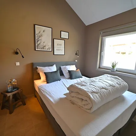 Chalet Bois De L'ourthe 202 Somme-Leuze